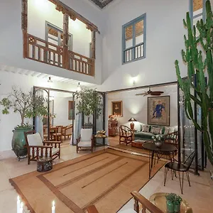 https://riad-le-j.marrakeshhotelsmorocco.com